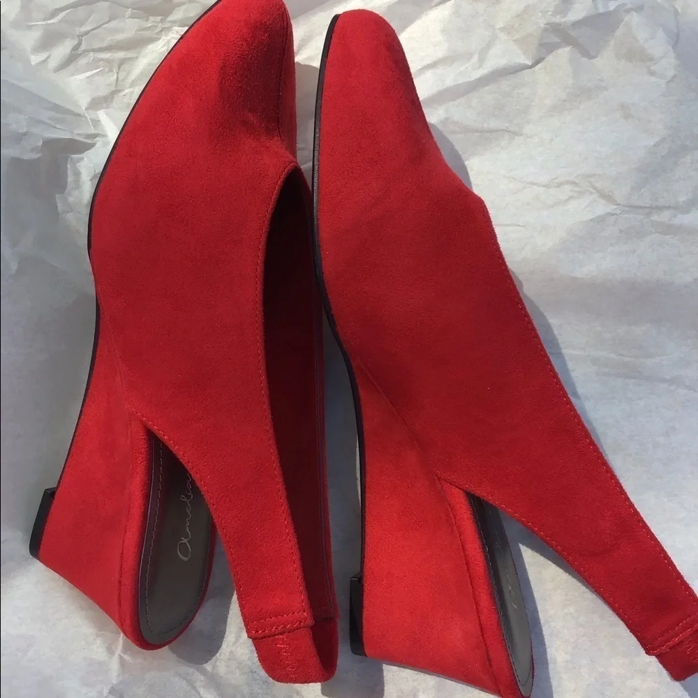 Classic Red Amelia Red Wedges